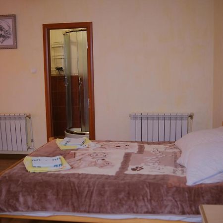 Дідів Рай Hotel Volovăţ Exterior foto